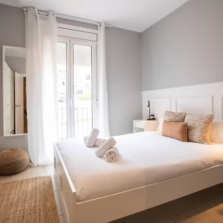 P1mal1091 - Fantastic 3bed Steps Away From Sagrada Appartement *