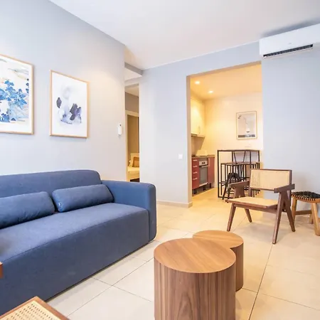 P1mal1091 - Fantastic 3bed Steps Away From Sagrada